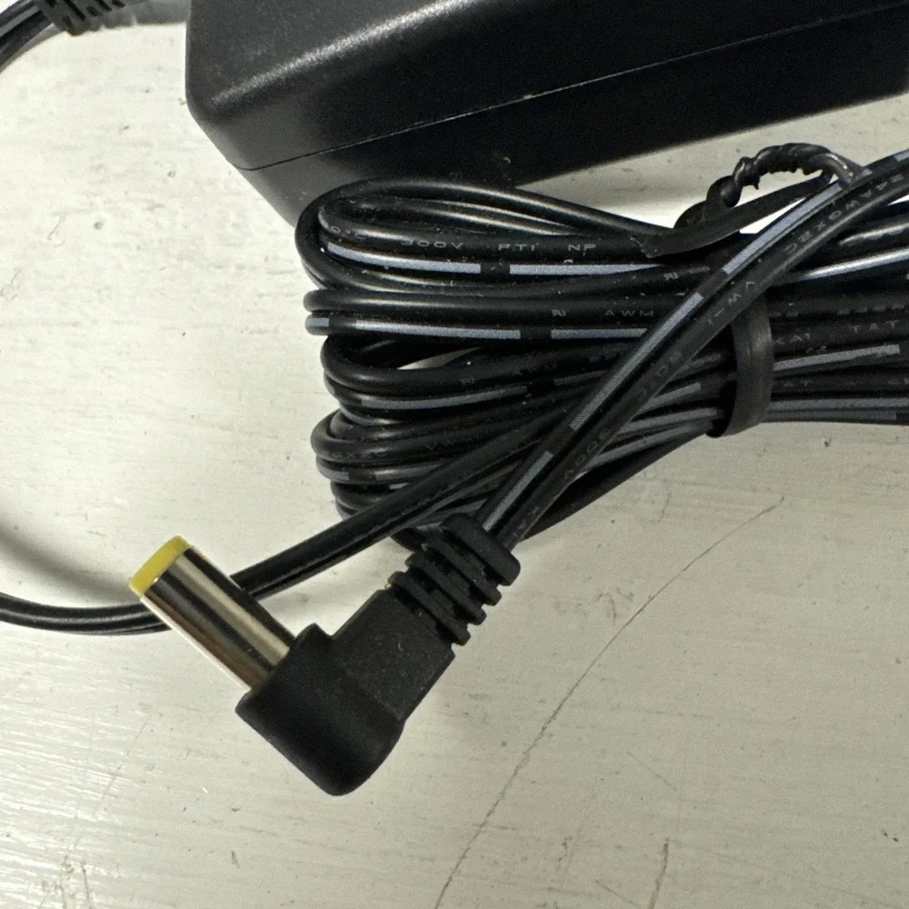Lemax‎ Village Switching Mode Power Adapter Black  Plug SXB0451000G B045PUL